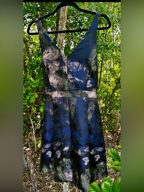 Adelyn RaeV-neck Black & Metallic Floral Fit-and-Flare Dress L